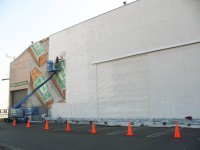 Murale di Blu (ora censurato) in California
