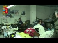 Immagine del blitz in un laboratorio tessile cinese della periferia di Senigallia