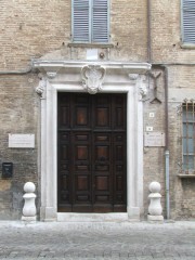 Il portale di Palazzo Mastai - Museo Pio IX a Senigallia