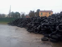 pneumatici rinvenuti a Montignano