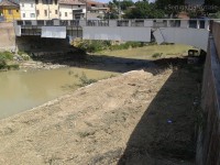 L'intervento di pulizia dell'argine del fiume Misa in zona ponte Portone