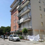 L'edificio da cui è caduto l'antennista deceduto in via Pasubio a Senigallia