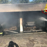 Incendio in garage su strada del Cavallo