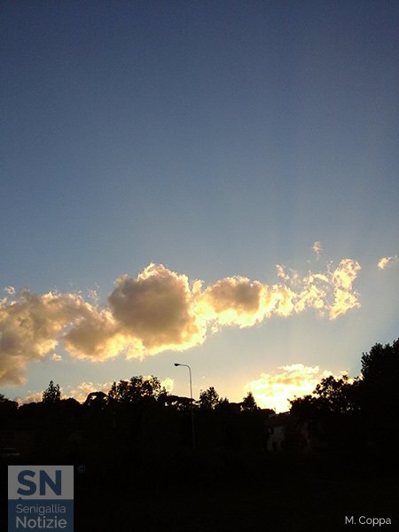 19/10/2015 - Qualche nuvola in cielo...