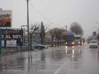 Traffico intasato a Senigallia per via della pioggia