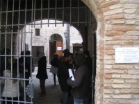 Blitz di "Precari United" negli uffici dei servizi sociali di Senigallia