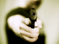 Rapina a mano armata, pistola