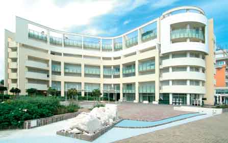 Lo stabile ex Villa Pieralisi