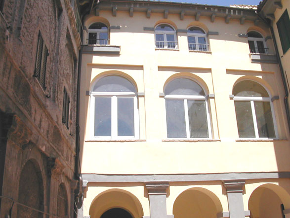 L'ex scuola elementare di Arcevia nei progetti dell'Erap di Ancona
