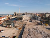 Operazioni di demolizione della Sacelit Italcementi di Senigallia