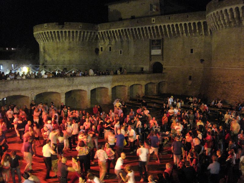 Summer Jamboree: balli scatenati sul parterre della Rocca roveresca di Senigallia