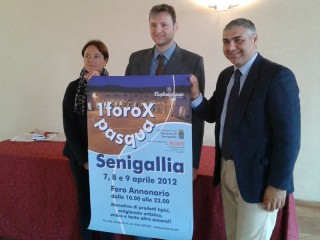 Presentazione di "un Foro per Pasqua": da sinistra Francesca Mancini, Giacomo Cicconi Massi e Gennaro Campanile