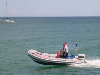 Salvataggio in mare di un natante in difficoltà a largo di Senigallia