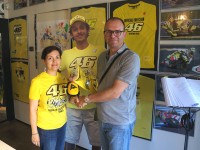 Asta benefica Lancio d'l Madon: consegna oggetti Valentino Rossi