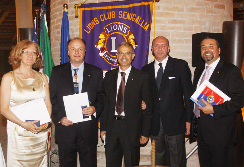 Tre nuovi soci nelle file dei soci del Lions Club Senigallia: Fulvia Principi, Franco Vassura ed Emanuele Giuliani
