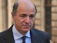 Il ministro Corrado Passera