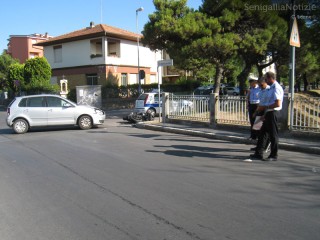 Incidente a Senigallia, all'incrocio tra viale dei Pini e via Mercantini. Rilievi