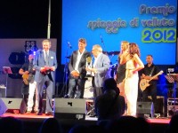Consegna premio a Pino Scaccia al Premio Città di Senigallia Spiaggia di Velluto 2012