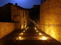 Gli affascinanti vicoli di Serra de' Conti durante la Nottenera