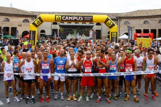 Sport&Travel Half Marathon - La partenza dal Foro Annonario