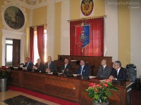 Toyota Motor Italia dà un'auto ibrida al Comune di Senigallia