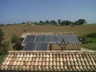 Impianto solare termico di Rav Impianti al Country House La Ragola di Ostra