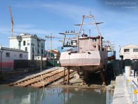Una delle cinque imbarcazioni dell'ex cantiere Navalmeccanico di Senigallia. Foto di Lorenzo Ceccarelli per Senigallianotizie.it