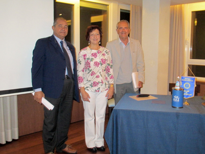 Incontro del Rotary club con la presidente dell'Aibor Rosalba Amato