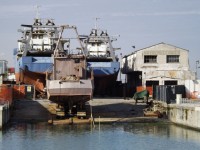 Inizia lo sgombero dell'ex-Navalmeccanico