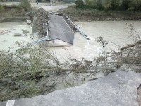 Il ponte sul Cesano dopo il crollo dei primi di novembre 2012