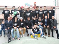 Foto di gruppo per il Sindaco di Senigallia con i ragazzi del Tnt per la riapertura dello skatepark