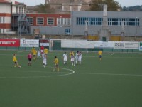 L'Ostra esulta. Ha appena segnato il 3-1 contro il Senigallia Calcio