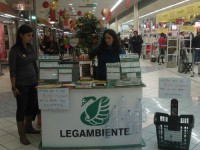 "Ridurre si può": il banchetto informativo alla galleria Ipersimply di Senigallia