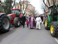 Giornata del Ringraziamento a Corinaldo: benedizione dei mezzi agricoli
