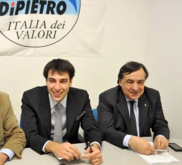 Il vicesegretario provinciale Andrea Filippini con il deputato IdV Leoluca Orlando