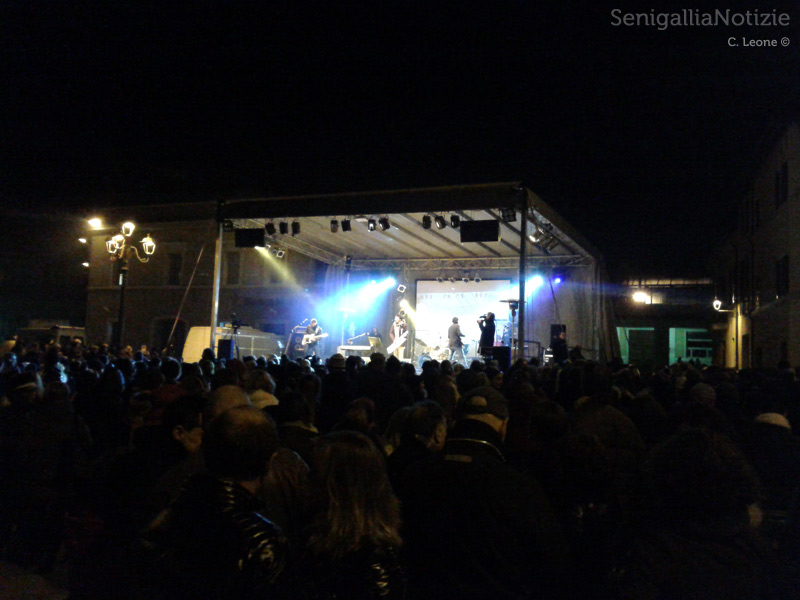 Il concerto di Capodanno a Senigallia: in piazza del Duca i "Disco Stu"
