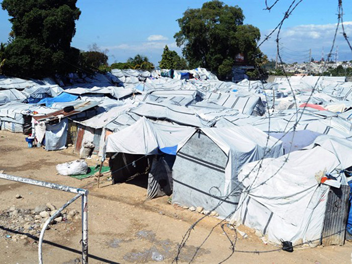 La situazione delle tendopoli ad Haiti (gennaio 2012)