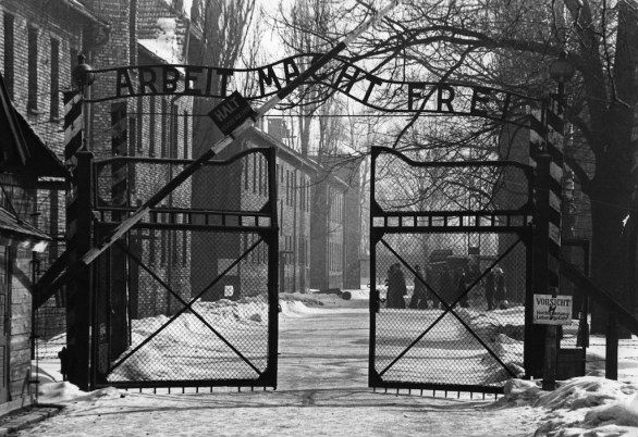 Il cancello del campo di Auschwitz