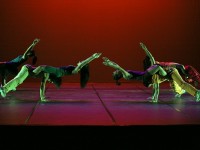 Una scena dello spettacolo di danza "Paracasoscia"