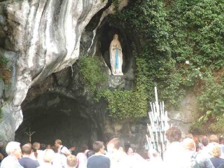 Vergine di Lourdes