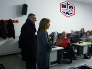 Lezione inaugurale del corso di informatica per adulti promosso da Panzini e Acli: Gennaro Campanile e Maria Rosella Bitti