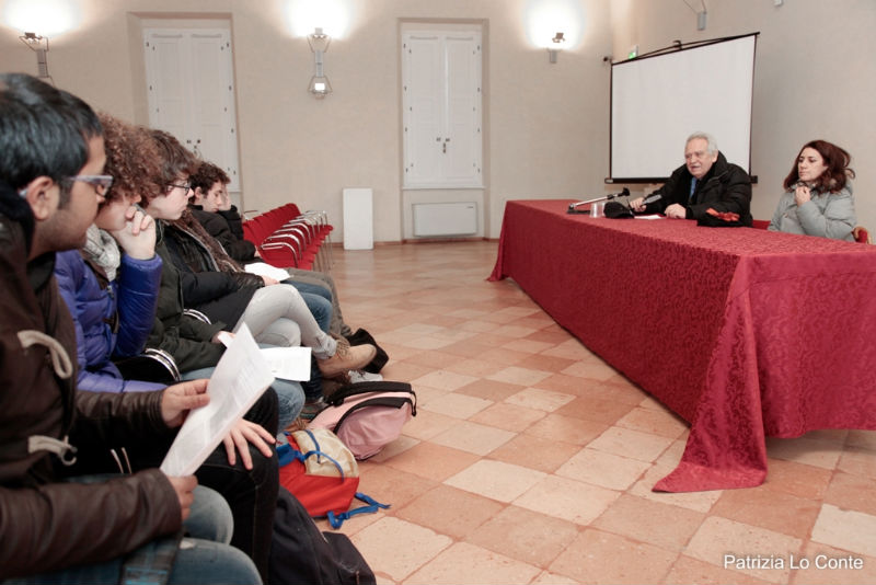 La presentazione della mostra