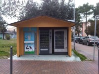Il nuovo distributore di latte a Senigallia