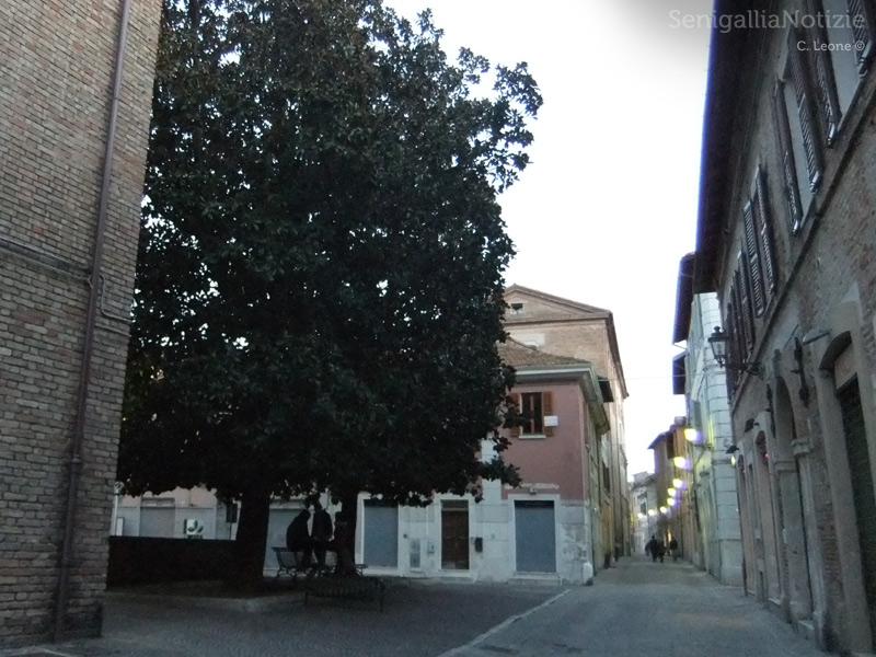 Piazza IV Agosto, a fianco del municipio del Comune di Senigallia