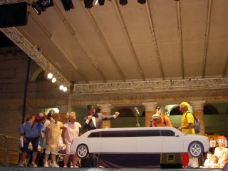 L'opera "Valviva" al Foro Annonario di Senigallia