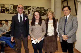 Agnese Marchetti dell'Istituto Corinaldesi, premiata dal Lions Club Senigallia