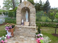 L'edicola a Corinaldo Madonna di Lourdes