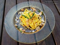Tagliatelle primavera mandorle e asparagi