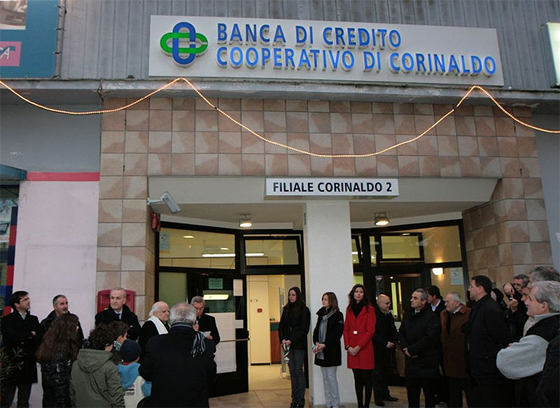 L'inaugurazione nel dicembre 2009 della filiale "Corinaldo2" della BCC