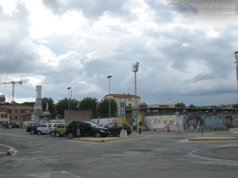 Lo stadio comunale Goffredo Bianchelli di Senigallia e il parcheggio antistante
